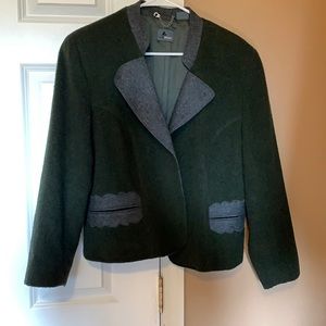 LizWear wool blazer